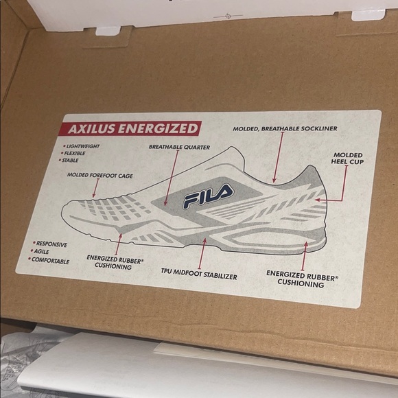 Fila Women's Axilus 2 Energized Tennis  athletuc Shoes White Size 8 - Picture 6 of 14